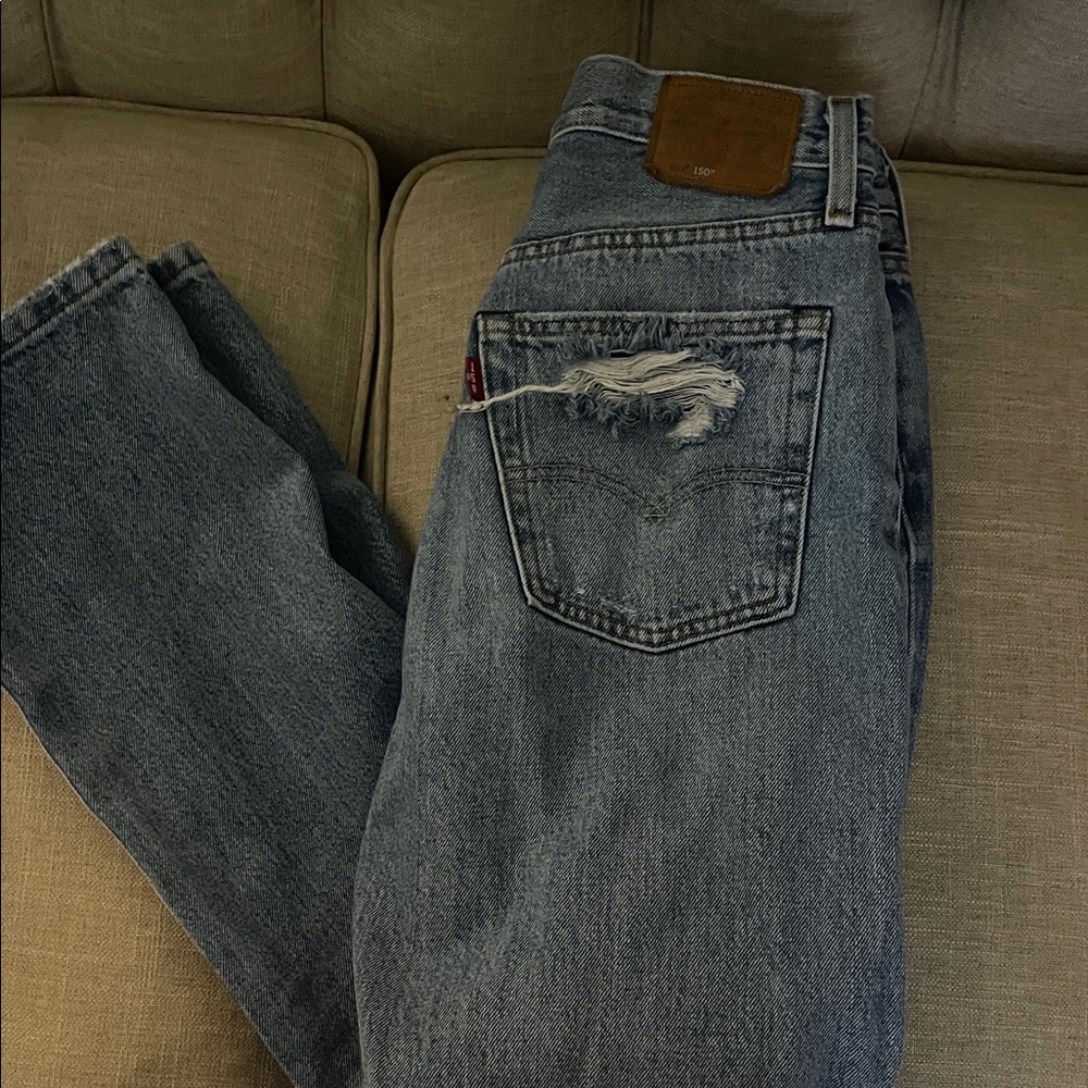 Women’s Levi jeans